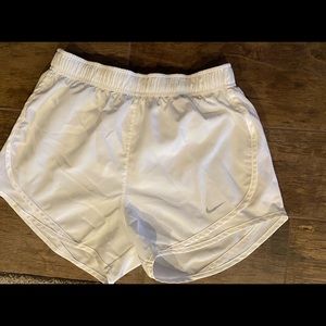 White nike shorts
